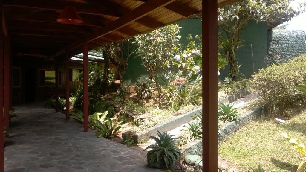 Hostel Villa Verde Monteverde ภายนอก รูปภาพ